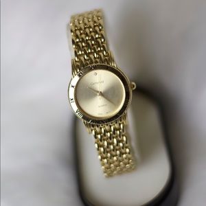 Vintage Geneva Ladies Quartz Gold Watch